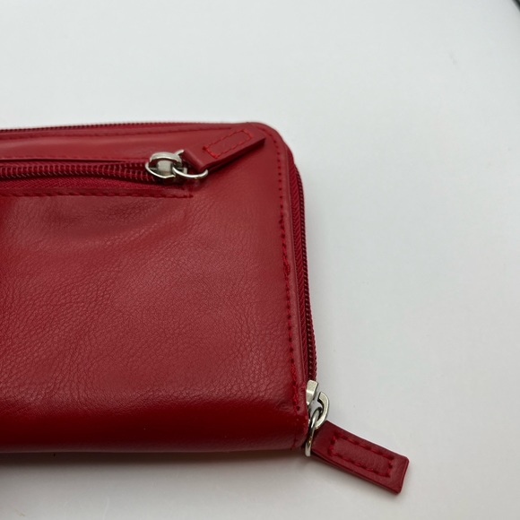 5315-PTT Red PU Leather Zip Around Clutch Wallet New No Tags - Picture 7 of 7